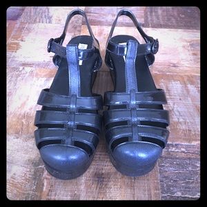 Black Steve Madden platform