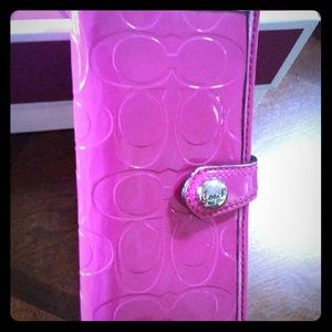 🍀🌻🍷🍷 SOLD!!!! Coach Wallets