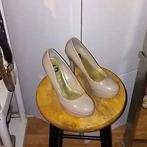Guess heels