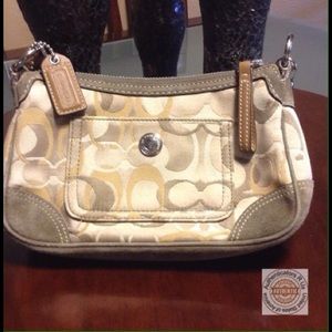 COACH Chelsea Demi Wristlet