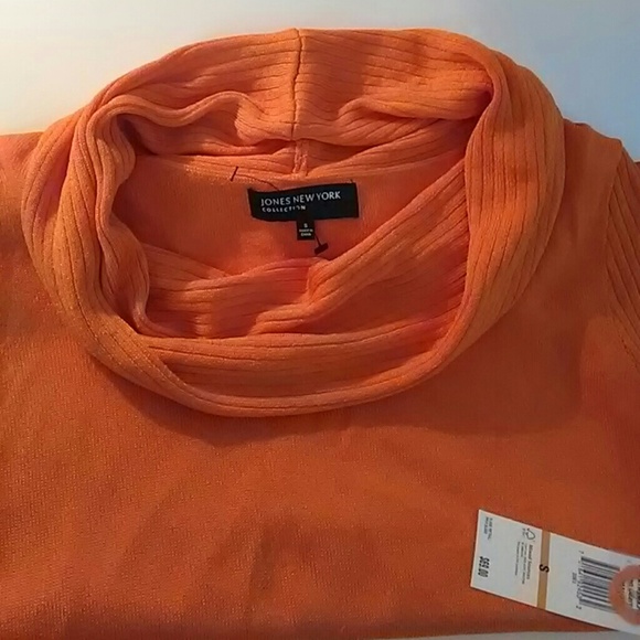 Jones of New York Gorgerous Cap sleeve sweater