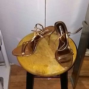 Bronze strappy sanrals