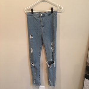 Topshop high waisted distressed moto jeans!