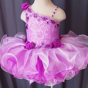 BEAUTIFUL princess pageant dress