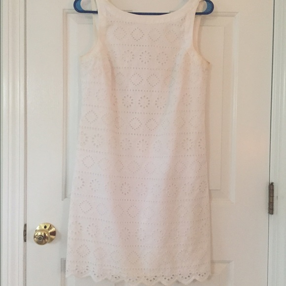 Vineyard Vines eyelet dress