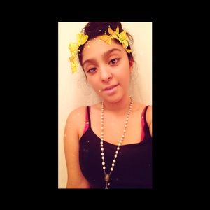 Meet your Posher, Adamaris