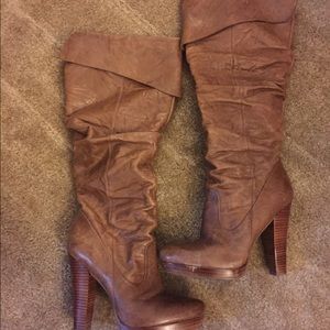 Jessica Simpson boots!
