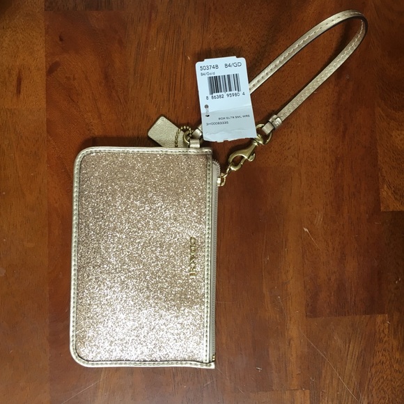 NWT Coach wristlet - Picture 1 of 1