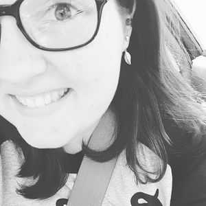 Meet your Posher, Alyssa