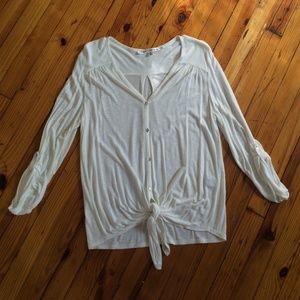 Max Studio Tie Top w/ Iridescent Shell Buttons 🐚