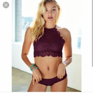 VS PINK High-Neck eyelash bralette