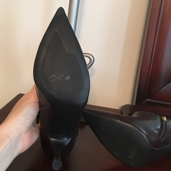 Guess high heel ankle boots - Picture 2 of 3