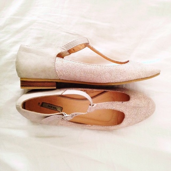 kimchi blue flats✨ - Picture 2 of 3