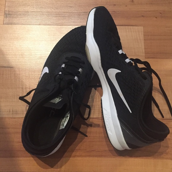 Nike zoom fit training shoes