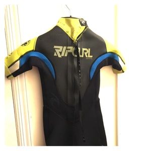 RipCurl boy surfing Spring Suit