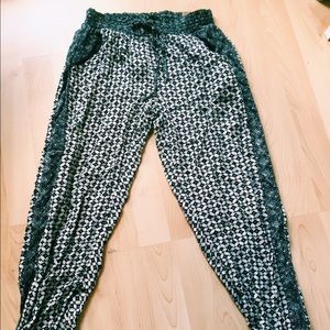 Boho never-worn American Eagle joggers