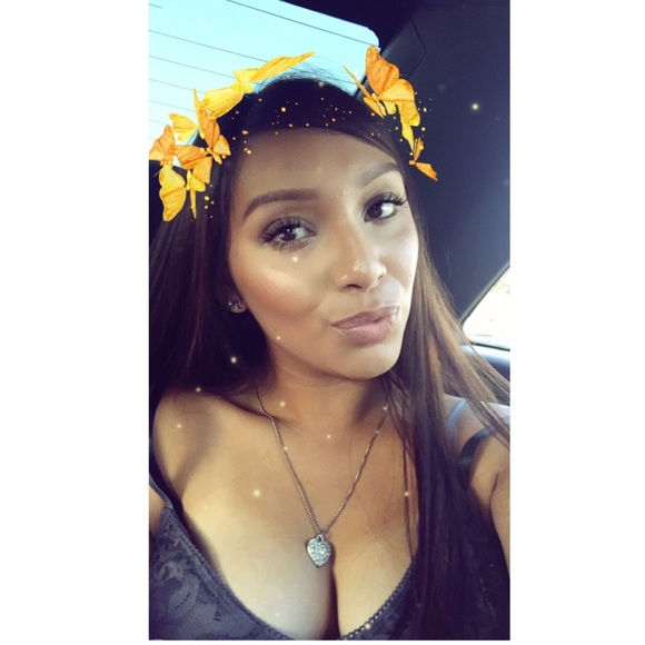 Meet your Posher, Alexis
