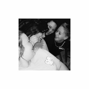 Meet your Posher, Tara