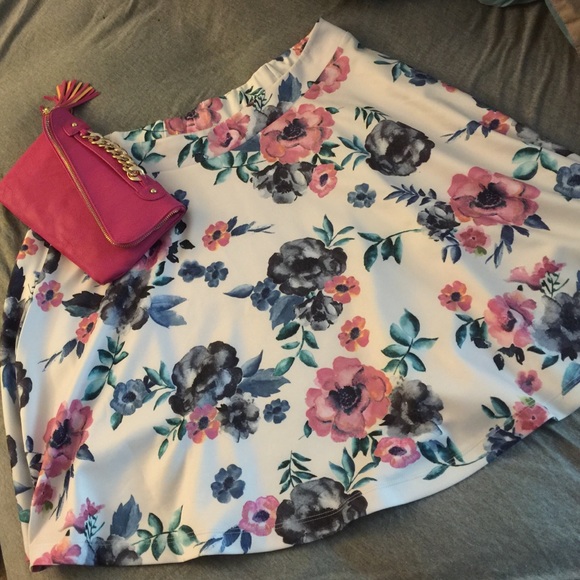 torrid Dresses & Skirts - Torrid flared skirt