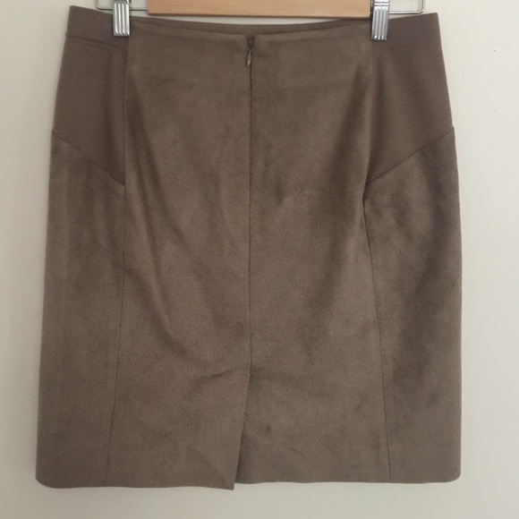 BCBG Lovely mocha / tan faux suede skirt - Picture 2 of 4