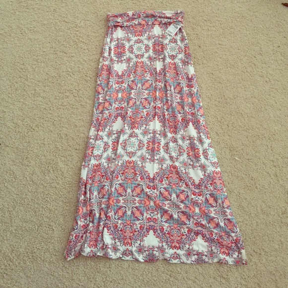 Patterned Maxi Skirt