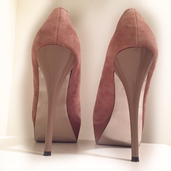 Steve Madden Suede Heels - Picture 2 of 6