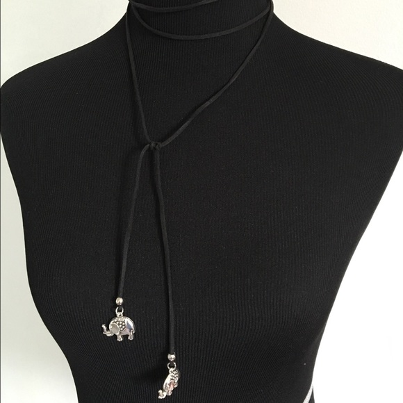 Black chocker