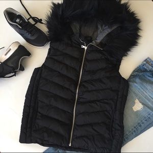 Gap zip-up puffer vest