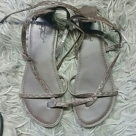 American Eagle brand new brown leather gladiators