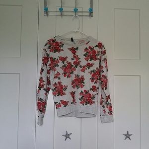 Red rose sweater