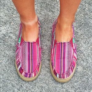 Sanuk slip-on