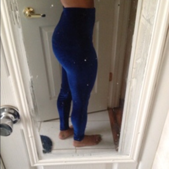 AA velvet leggings