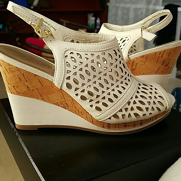 *WHITE CORK WEDGES*