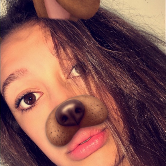 Meet your Posher, Alexia - Picture 1 of 1