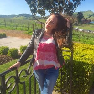 Meet your Posher, Kari