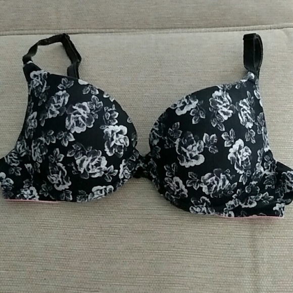 Victoria Secret Pink push up bra