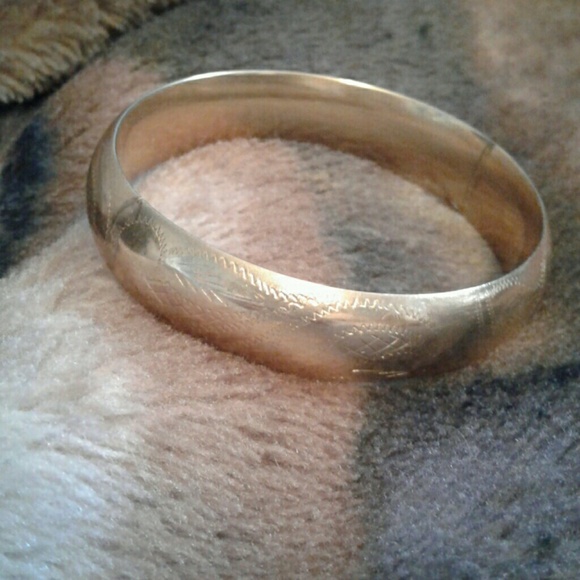 A gold bangle
