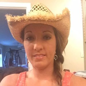 Meet your Posher, Cara