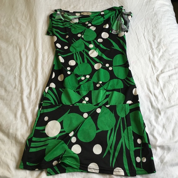 printed sleeveless blouse