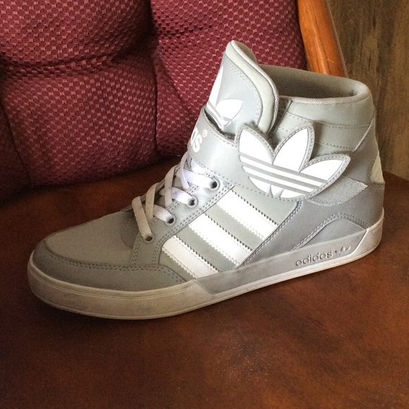 Unisex Adidas hight top athletic shoes - Picture 2 of 3