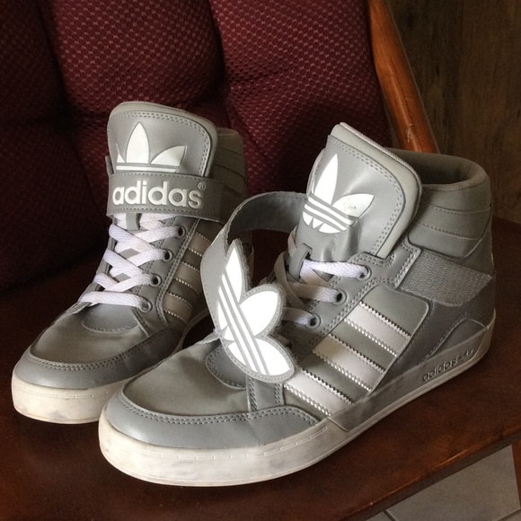 Unisex Adidas hight top athletic shoes - Picture 3 of 3