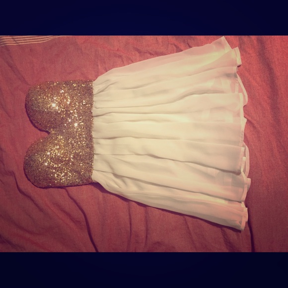 Windsor homecoming dress