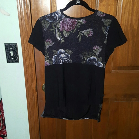 Lululemon snapshot tee