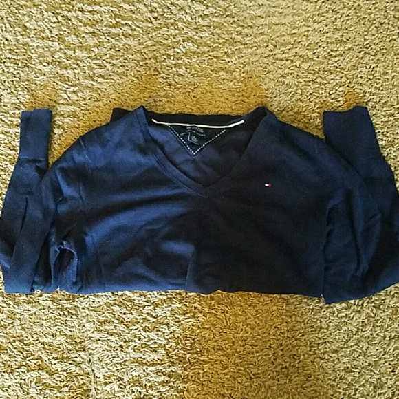 Like new Tommy Hilfiger sweater