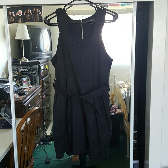 CUTE Floral Body Con Dress