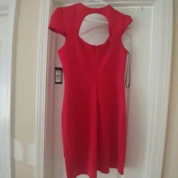 Dress from Guess. - Picture 2 of 2