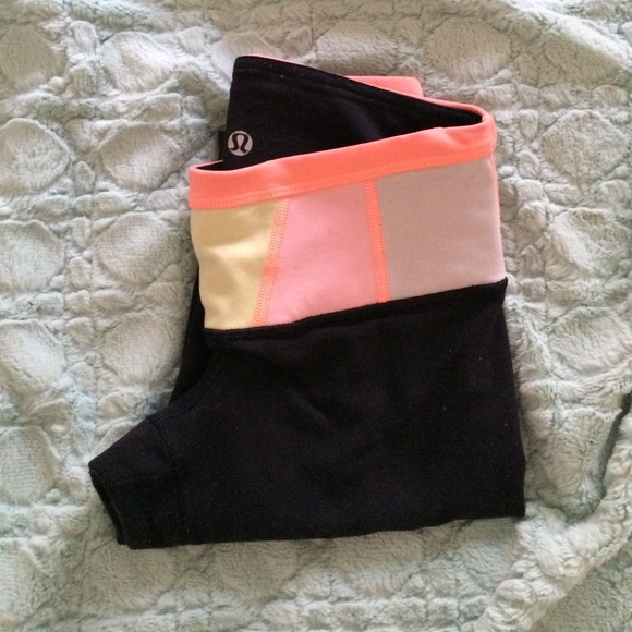Black lululemon leggings