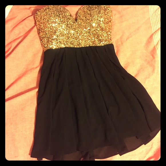 Windsor homecoming dress