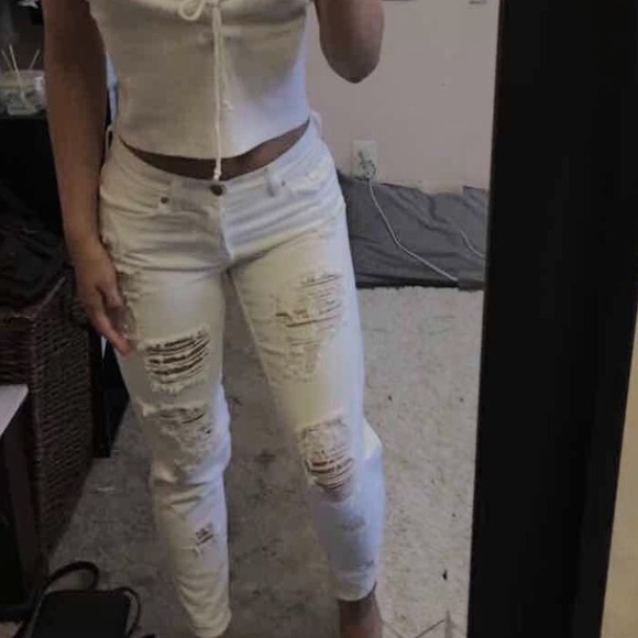 Brandy Melville Pants - Brandy Melville Boyfriend Jeans