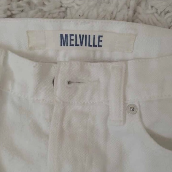 Brandy Melville Boyfriend Jeans - Picture 4 of 4